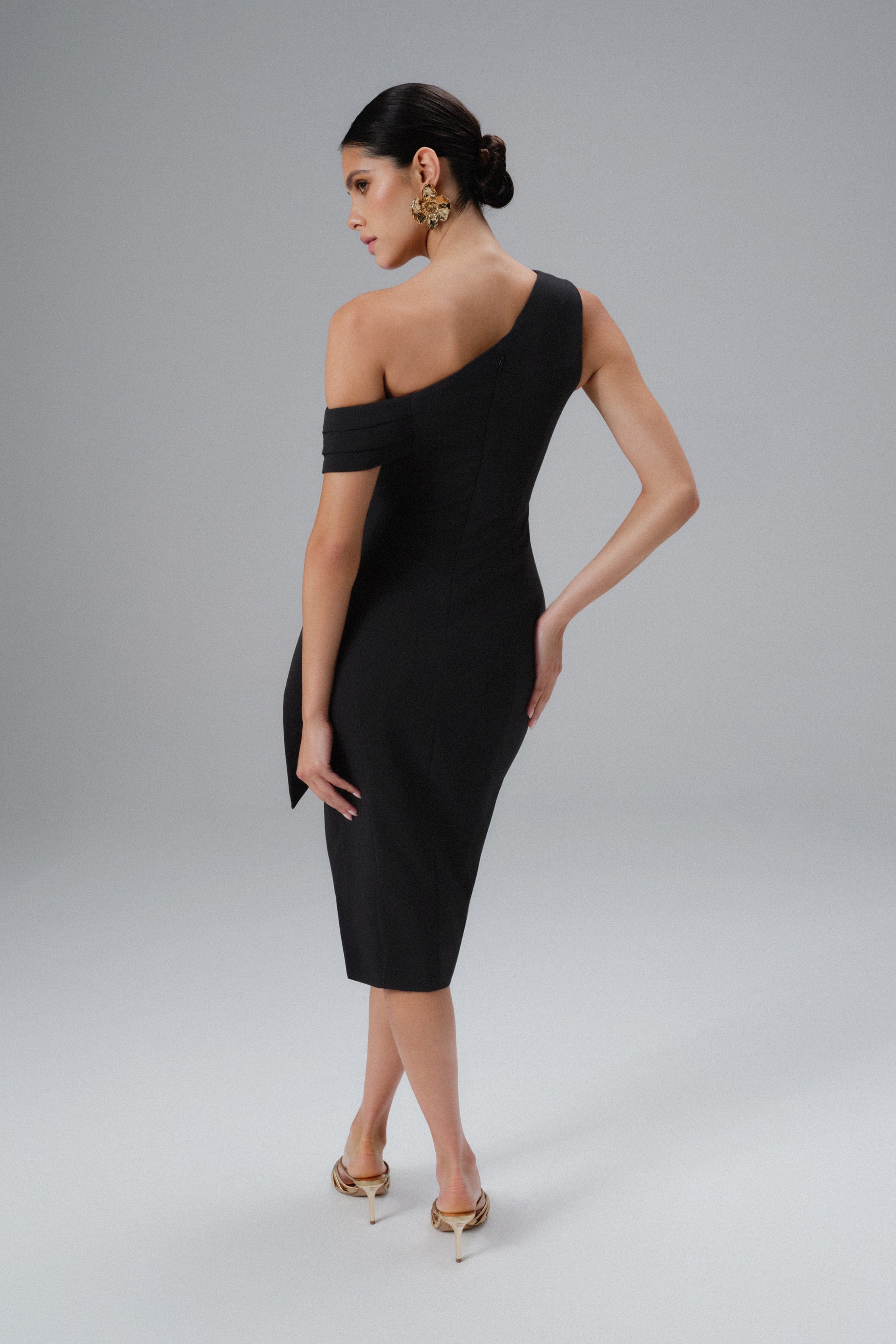 PRE-ORDER HONEY One Shoulder Pleated Bow Midi Dress in Black