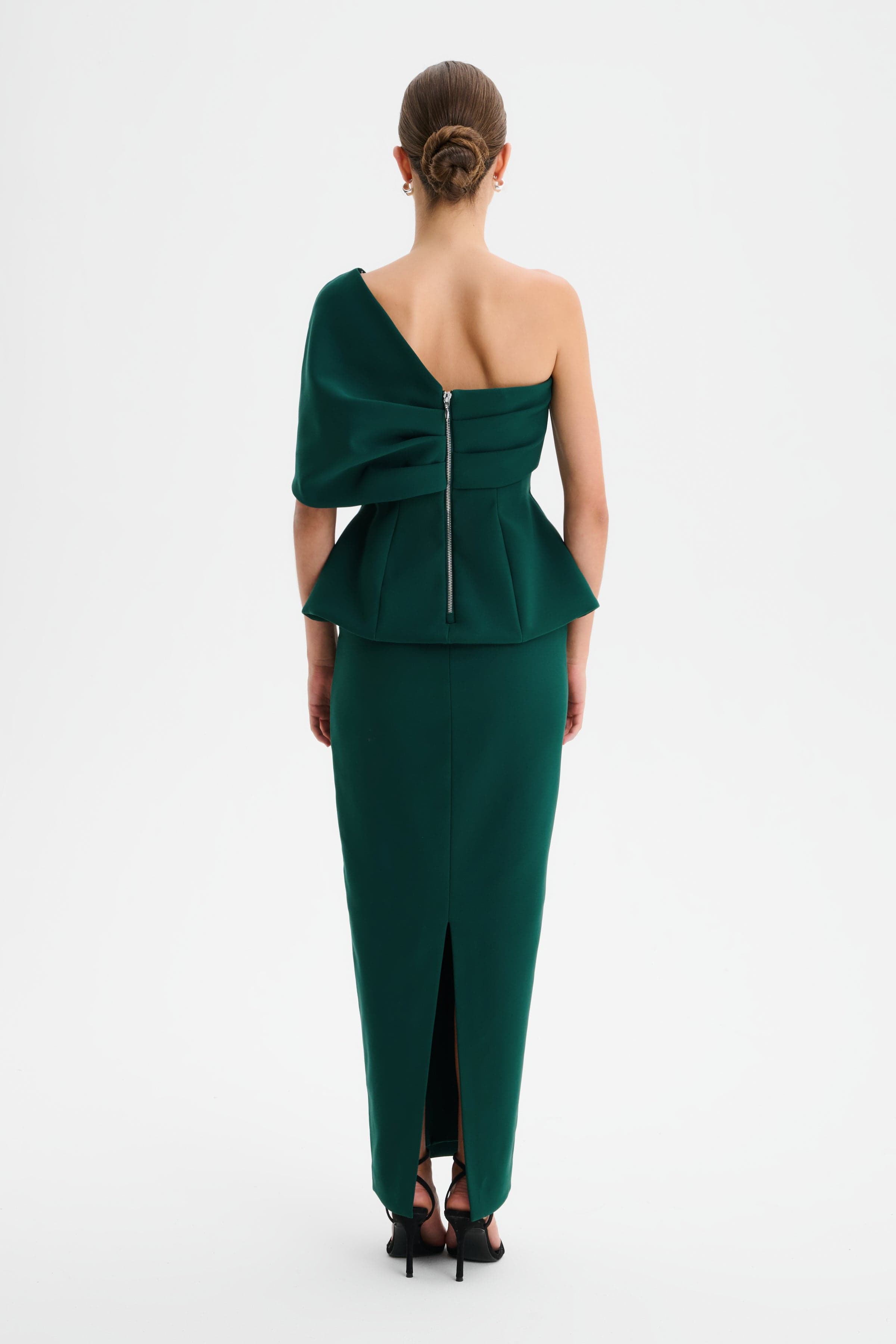 GIOVANNA Twisted Cape Shoulder Maxi Dress in Emerald Green