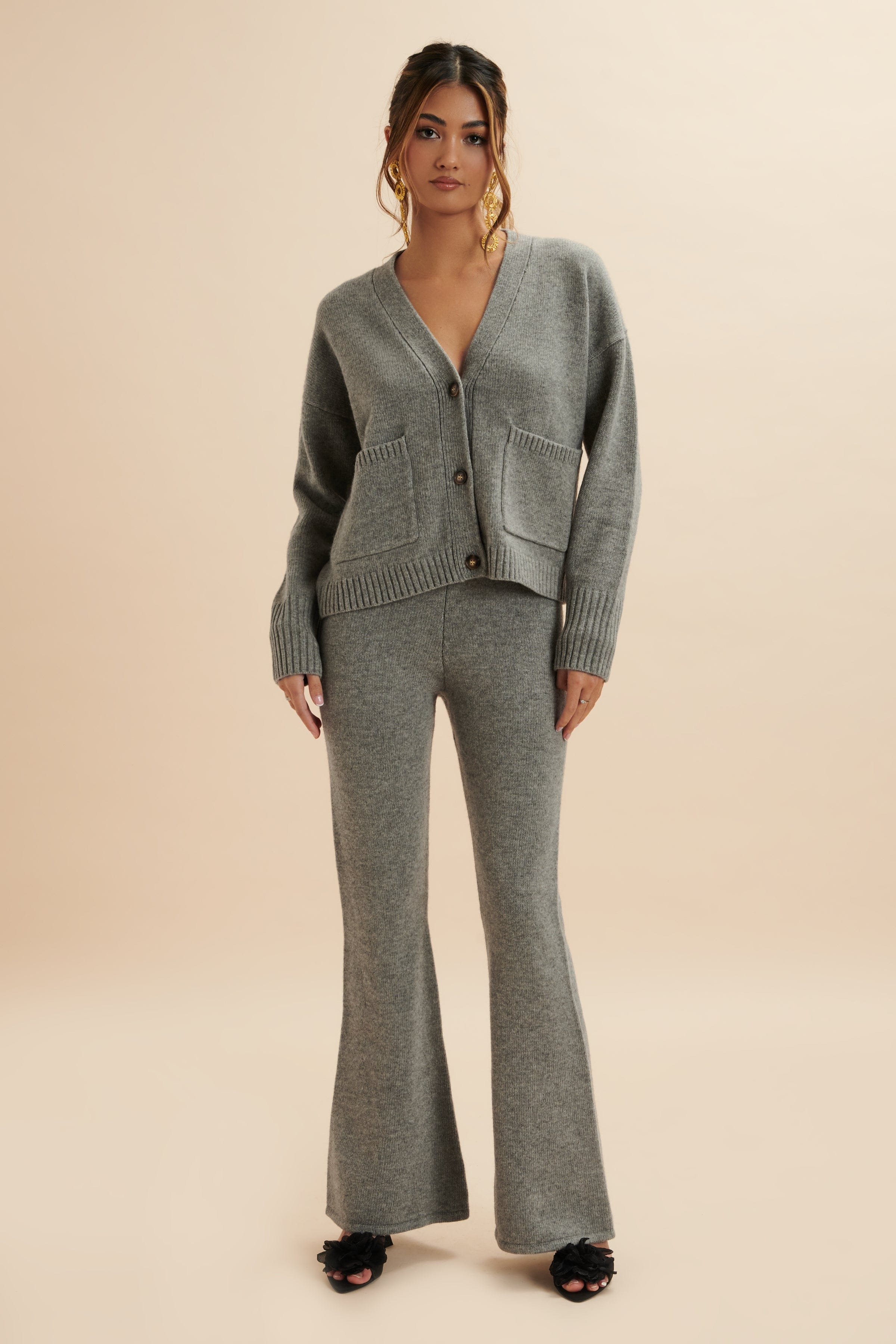 NELLA Knitted Cashmere Blend Relaxed Cardigan In Grey